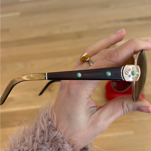 Vintage Valentino Sunglasses. With original case - Picture 5 of 5